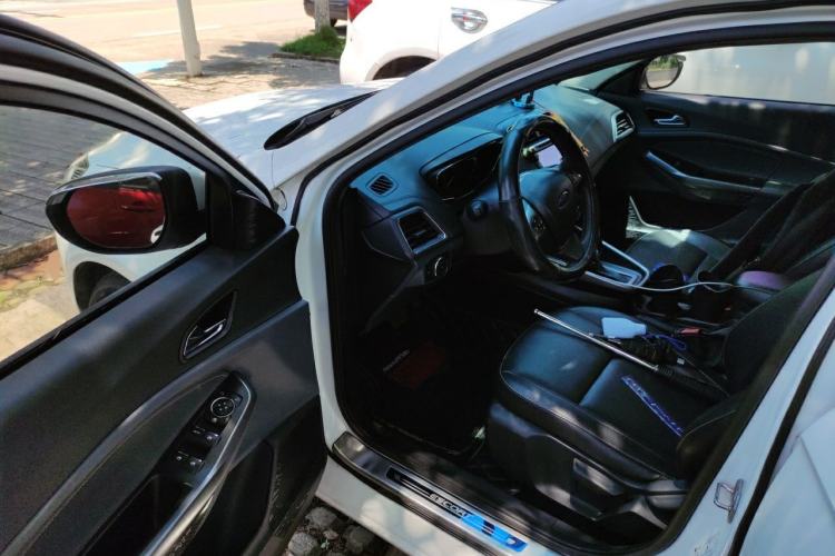 Used Ford Escort 2017 Happiness Edition 1.5L Automatic Fashion Version Driver Seat
