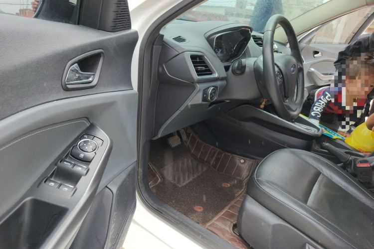 Used Ford Escort 2017 Happiness Edition 1.5L Automatic Fashion Version Driver Seat