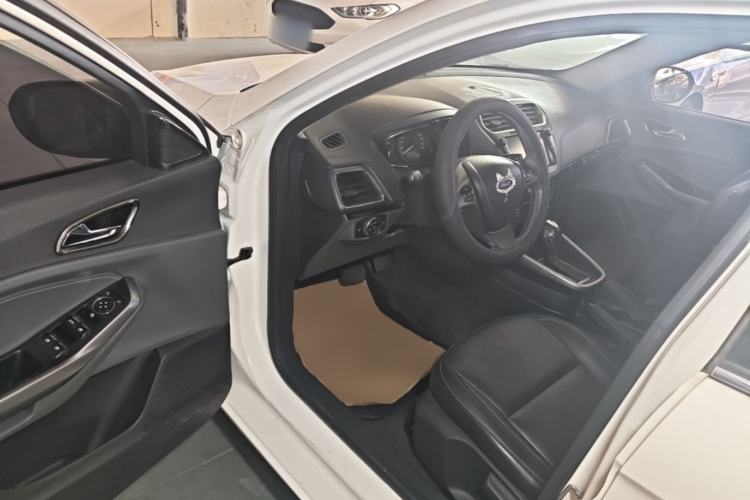 Used Ford Escort 2017 Happiness Edition 1.5L Automatic Fashion Version Driver Seat