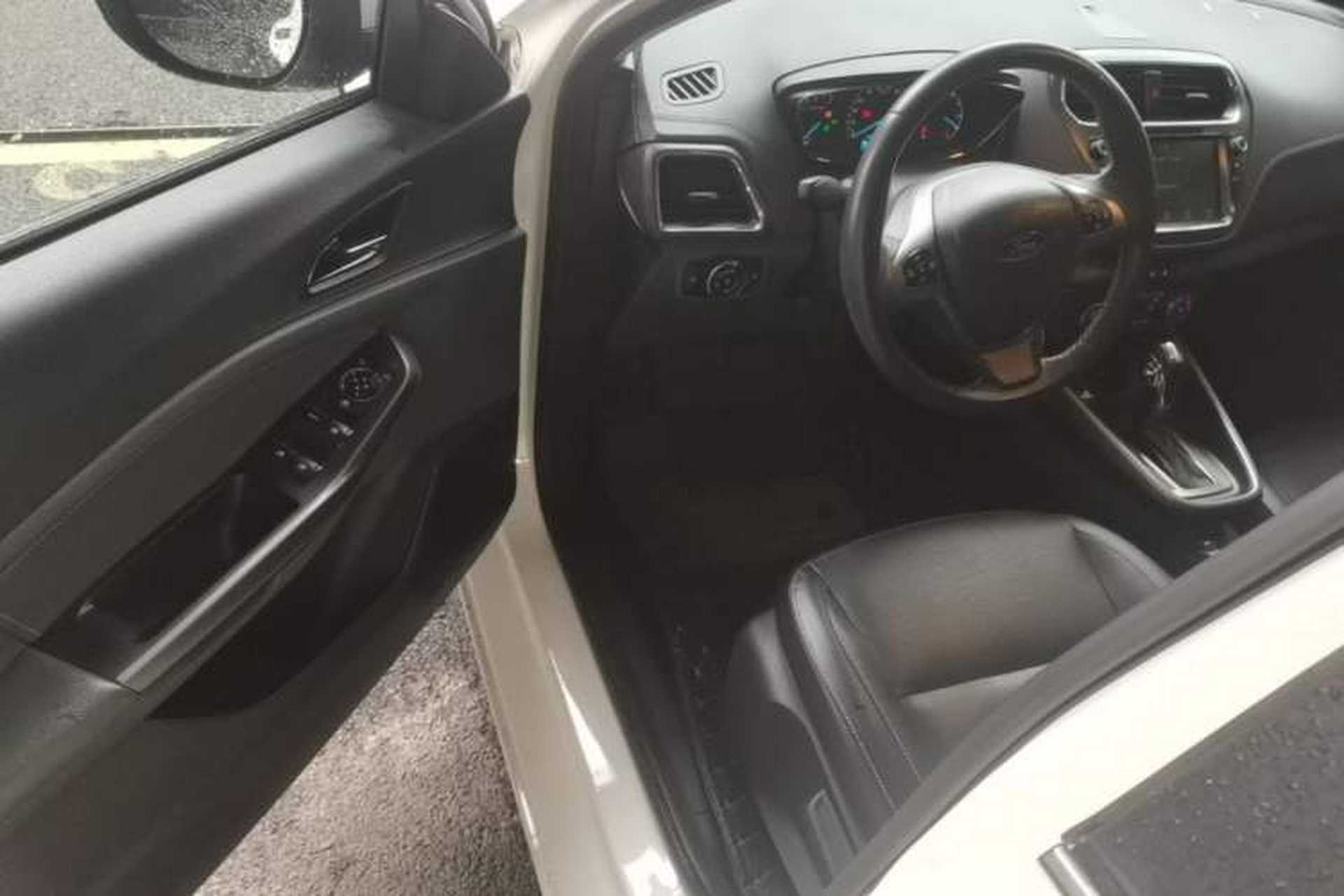 Used Ford Escort 2017 Happiness Edition 1.5L Automatic Fashion Version Driver Seat