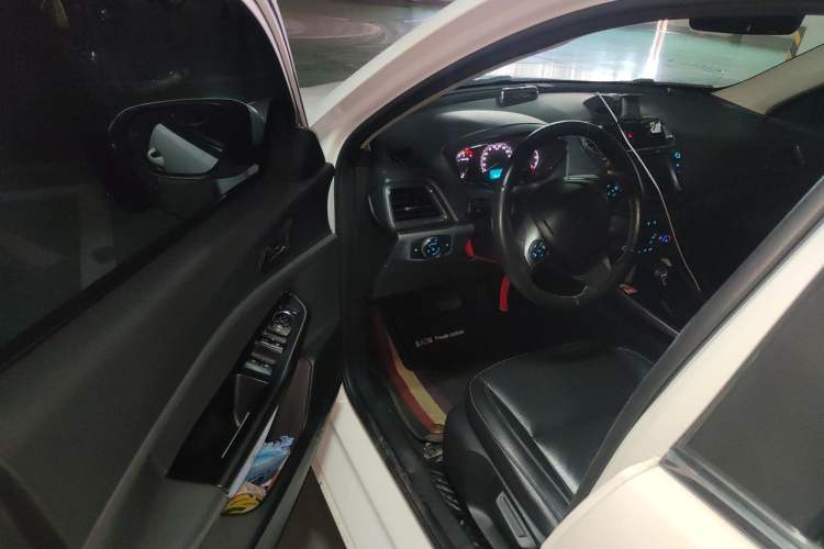 Used Ford Escort 2017 Happiness Edition 1.5L Automatic Fashion Version Driver Seat