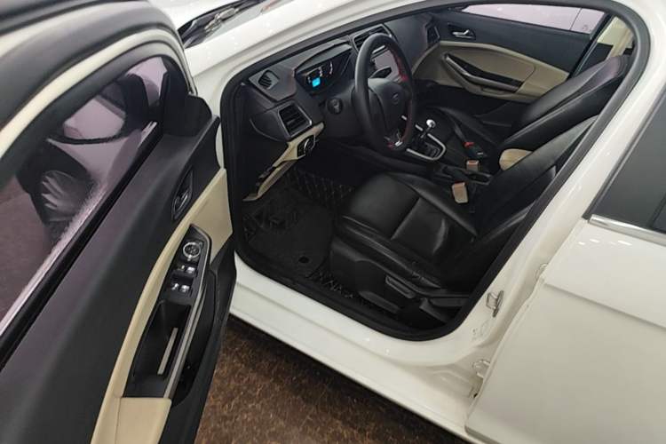 Used Ford Escort 2017 1.5L Manual Comfort Model Driver Seat