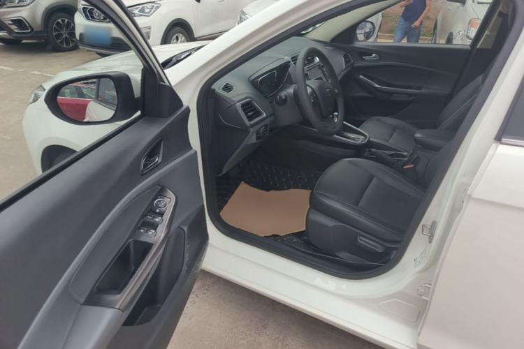 Used Ford Escort 2017 Happiness Edition 1.5L Automatic Fashion Version Driver Seat