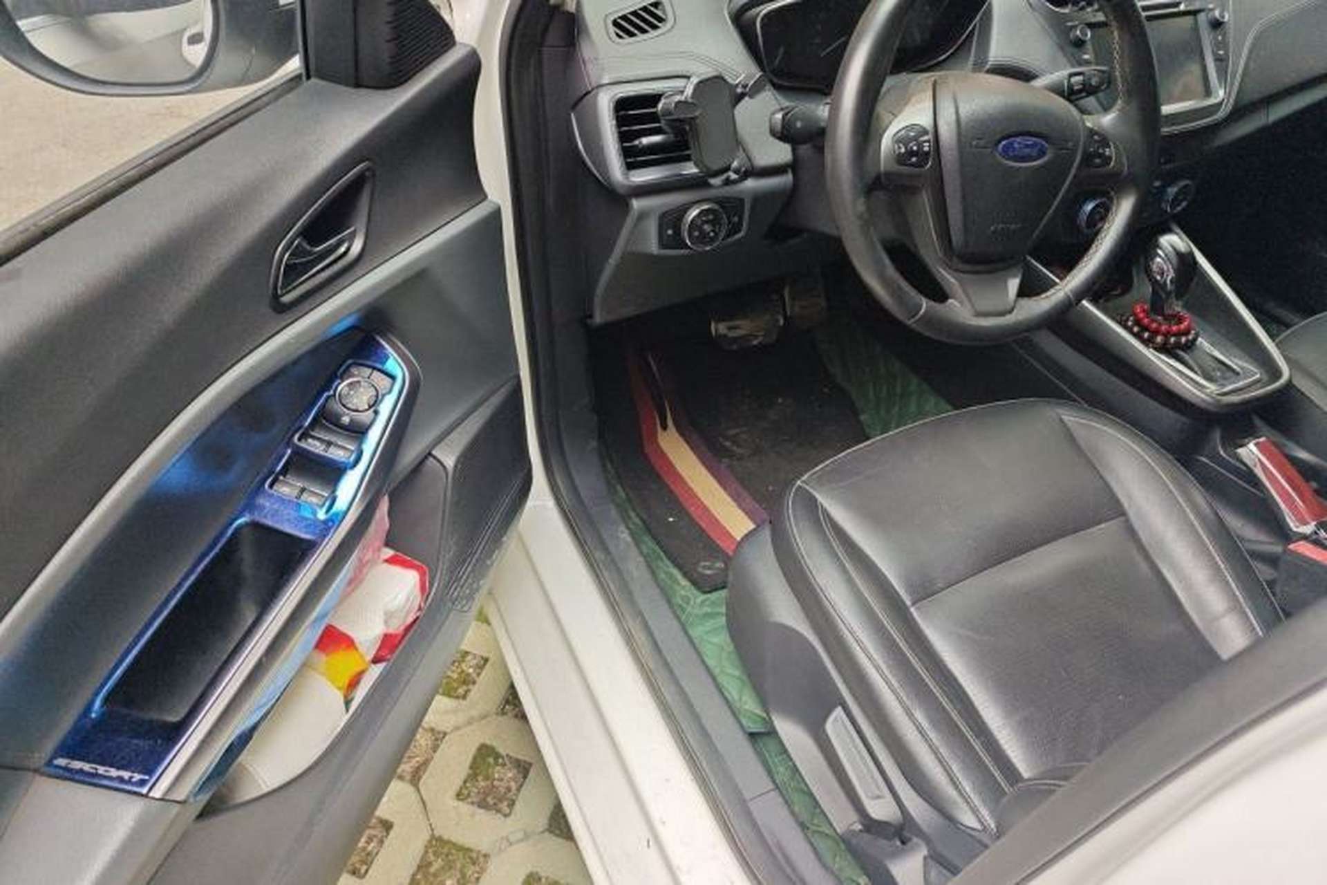 Used Ford Escort 2017 Happiness Edition 1.5L Automatic Fashion Version Driver Seat