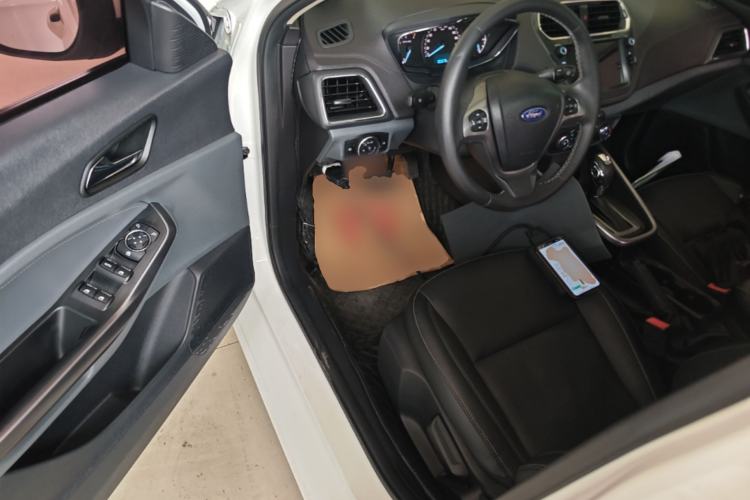 Used Ford Escort 2017 Happiness Edition 1.5L Automatic Fashion Version Driver Seat