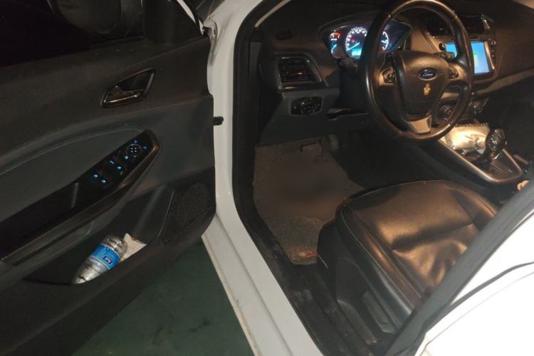 Used Ford Escort 2017 Happiness Edition 1.5L Automatic Fashion Version Driver Seat