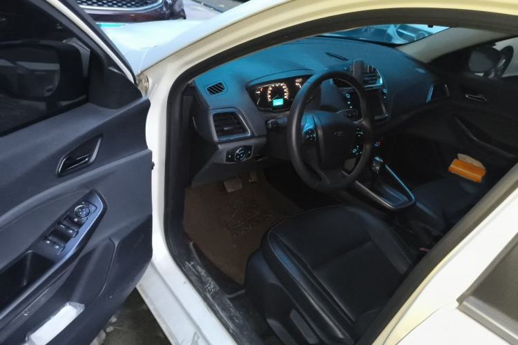 Used Ford Escort 2017 Happiness Edition 1.5L Automatic Fashion Version Driver Seat