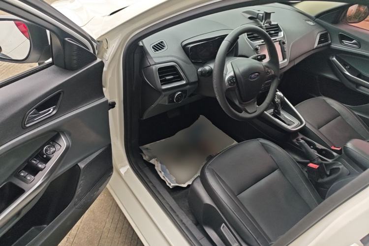 Used Ford Escort 2017 Happiness Edition 1.5L Automatic Fashion Version Driver Seat