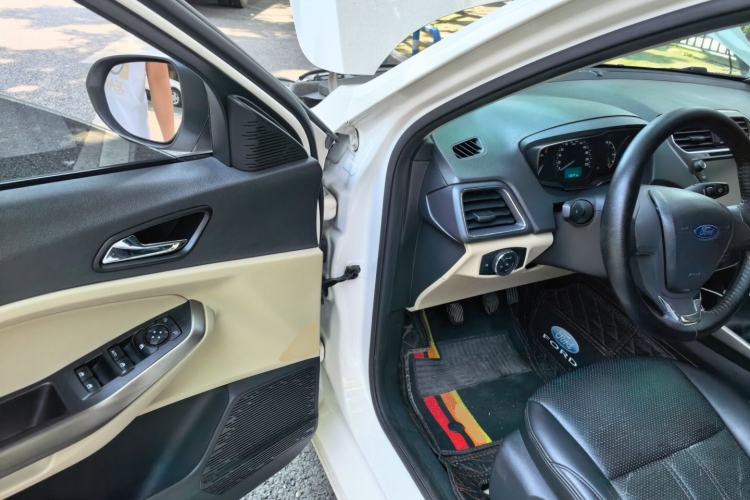 Used Ford Escort 2017 Revised Version 1.5L Manual Comfort Edition Driver Seat