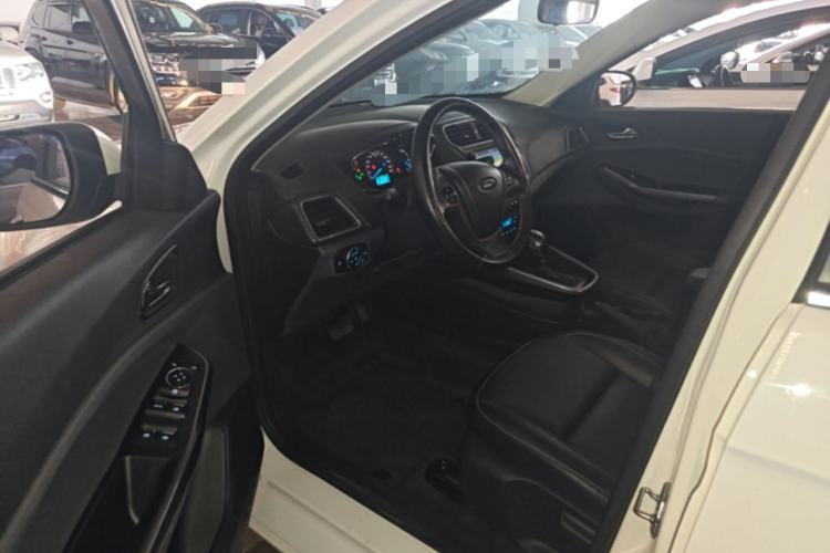 Used Ford Escort 2017 Happiness Edition 1.5L Automatic Fashion Version Driver Seat