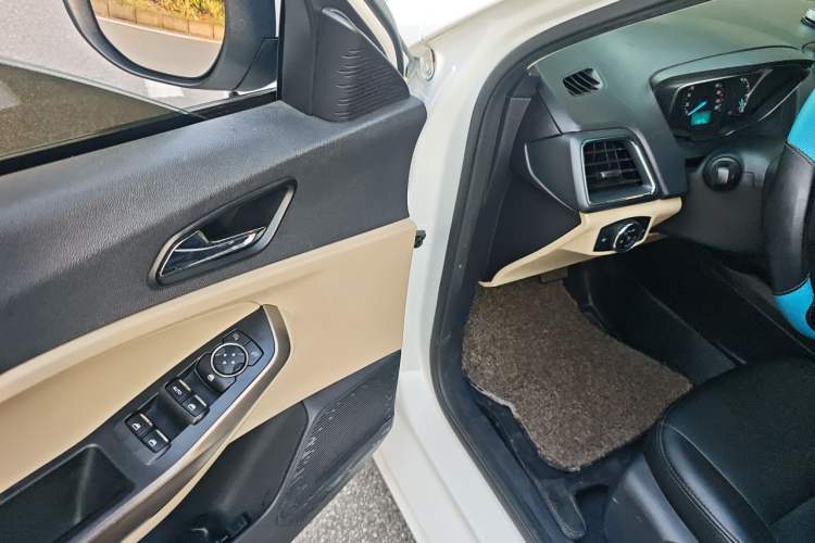 Used Ford Escort 2017 1.5L Automatic Comfort Model Driver Seat