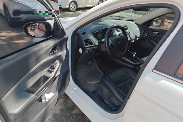 Used Ford Escort 2017 Happiness Edition 1.5L Automatic Fashion Version Driver Seat
