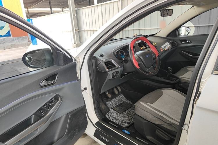 Used Ford Escort 2017 Happy Edition 1.5L Manual Fashion Model Driver Seat