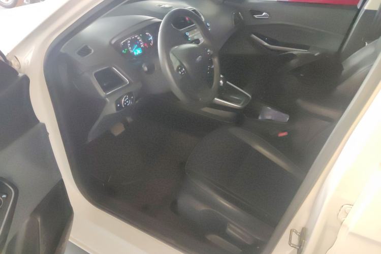 Used Ford Escort 2017 Happiness Edition 1.5L Automatic Fashion Version Driver Seat