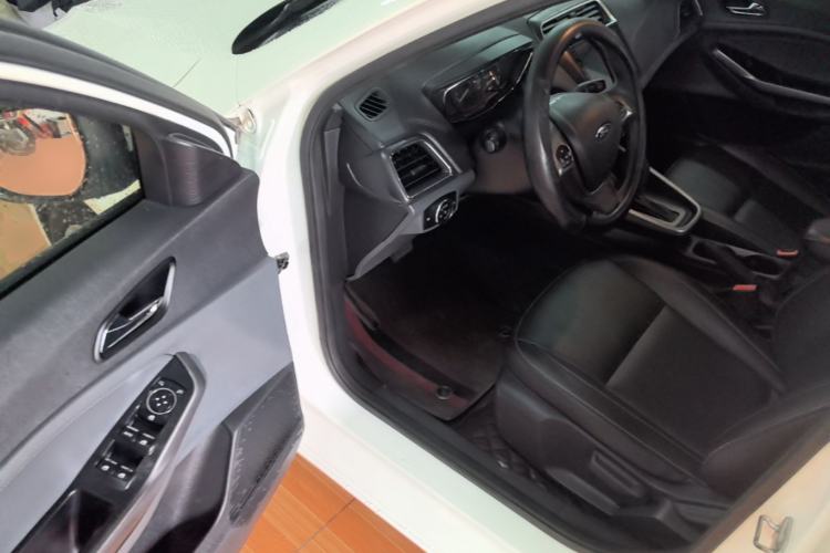 Used Ford Escort 2017 Happiness Edition 1.5L Automatic Fashion Version Driver Seat