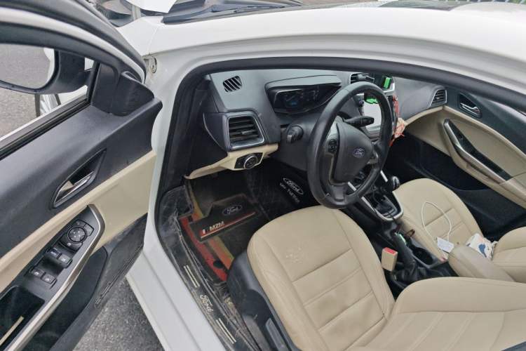 Used Ford Escort 2017 Revised Version 1.5L Manual Comfort Edition Driver Seat