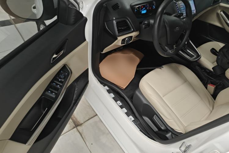 Used Ford Escort 2017 Revised Version 1.5L Automatic Comfort Edition Driver Seat