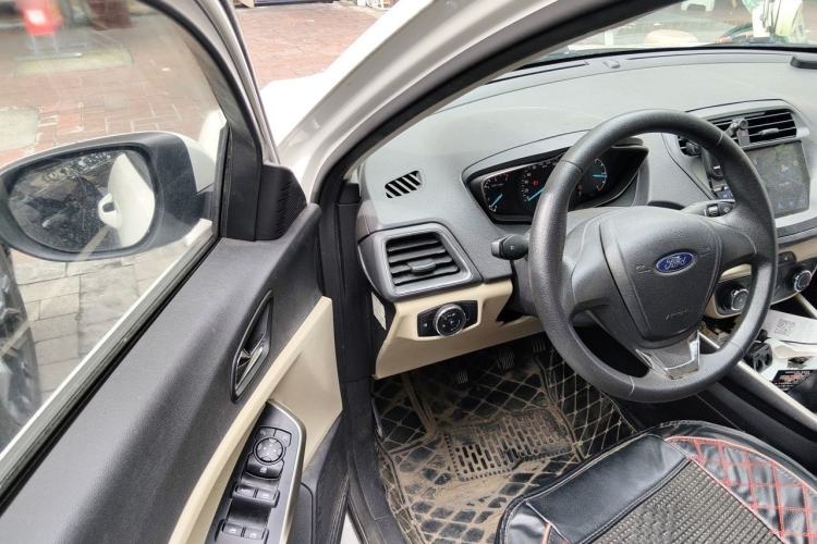 Used Ford Escort 2017 Revised Version 1.5L Manual Comfort Edition Driver Seat