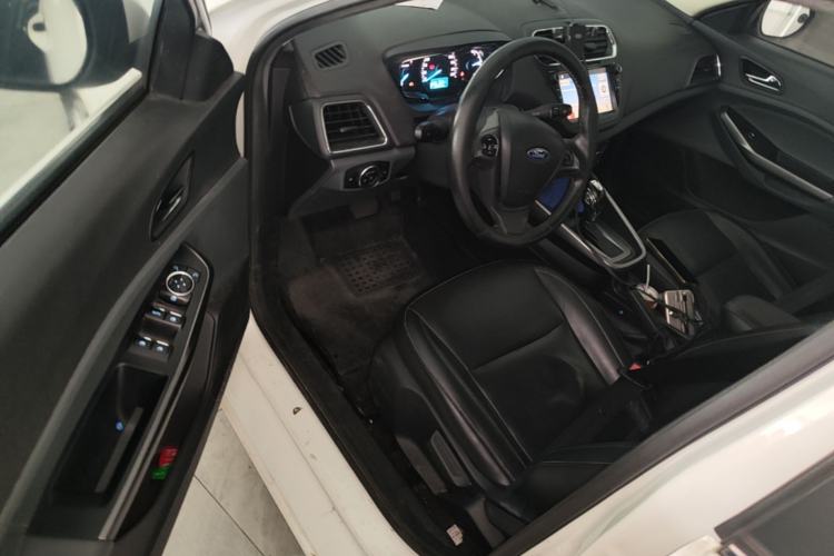 Used Ford Escort 2017 Happiness Edition 1.5L Automatic Fashion Version Driver Seat