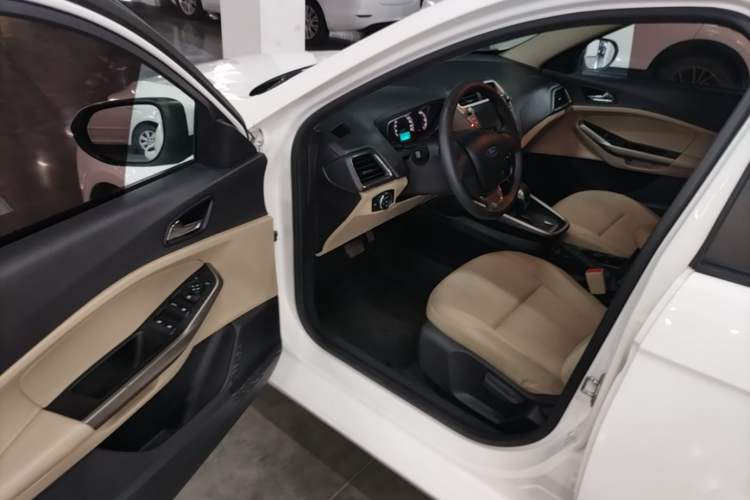 Used Ford Escort 2017 Revised Version 1.5L Automatic Comfort Edition Driver Seat