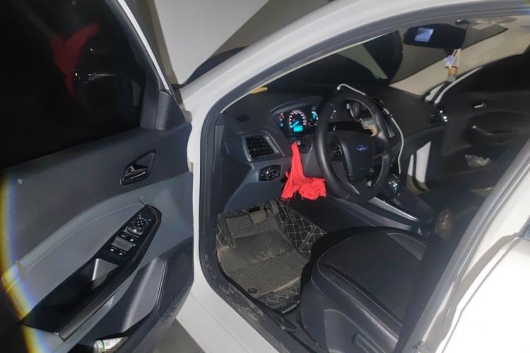 Used Ford Escort 2017 Happiness Edition 1.5L Automatic Fashion Version Driver Seat