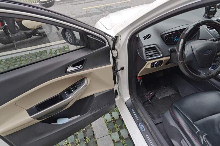 Used Ford Escort 2017 Revised Version 1.5L Automatic Comfort Edition Driver Seat