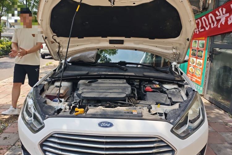 Used Ford Escort 2017 Revised Version 1.5L Manual Comfort Edition Engine Bay