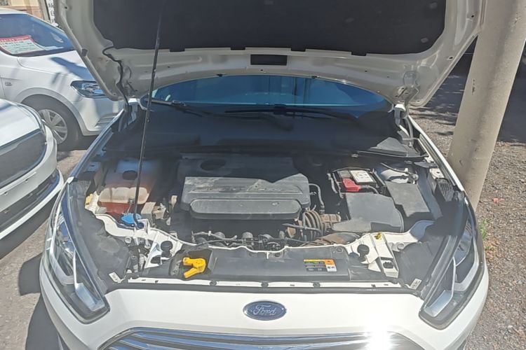 Used Ford Escort 2017 Revised Version 1.5L Manual Comfort Edition Engine Bay