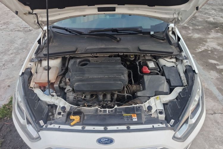 Used Ford Escort 2017 Revised Version 1.5L Manual Comfort Edition Engine Bay