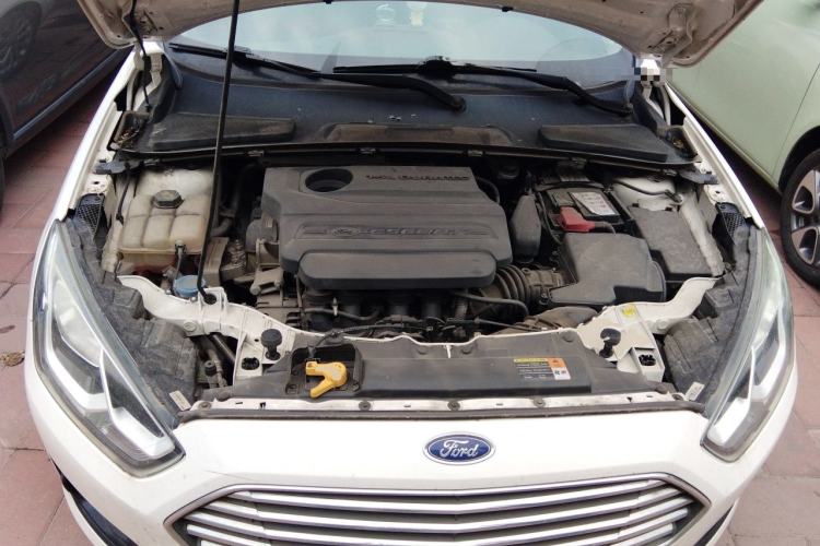 Used Ford Escort 2017 Happiness Edition 1.5L Automatic Fashion Version Engine Bay