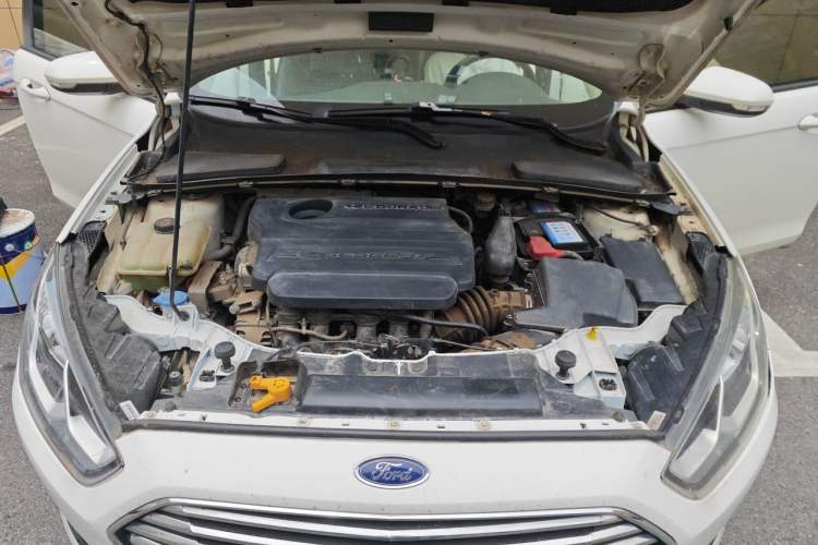 Used Ford Escort 2017 1.5L Automatic Comfort Model Engine Bay