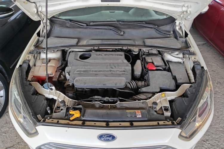 Used Ford Escort 2017 Happiness Edition 1.5L Automatic Fashion Version Engine Bay