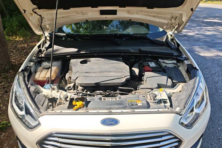 Used Ford Escort 2017 Happiness Edition 1.5L Automatic Fashion Version Engine Bay