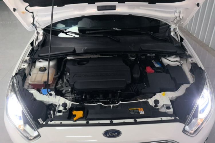 Used Ford Escort 2017 Happiness Edition 1.5L Automatic Fashion Version Engine Bay