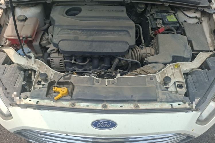 Used Ford Escort 2017 Happy Edition 1.5L Manual Fashion Model Engine Bay
