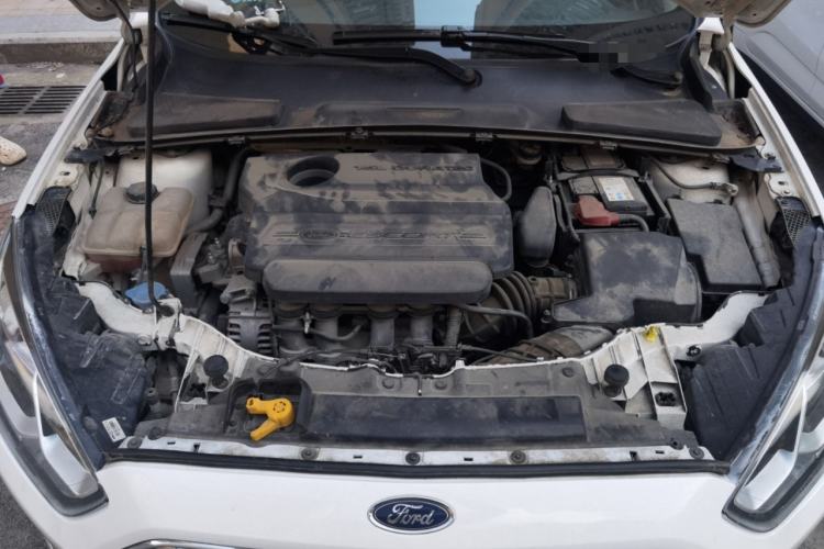 Used Ford Escort 2017 1.5L Automatic Comfort Model Engine Bay