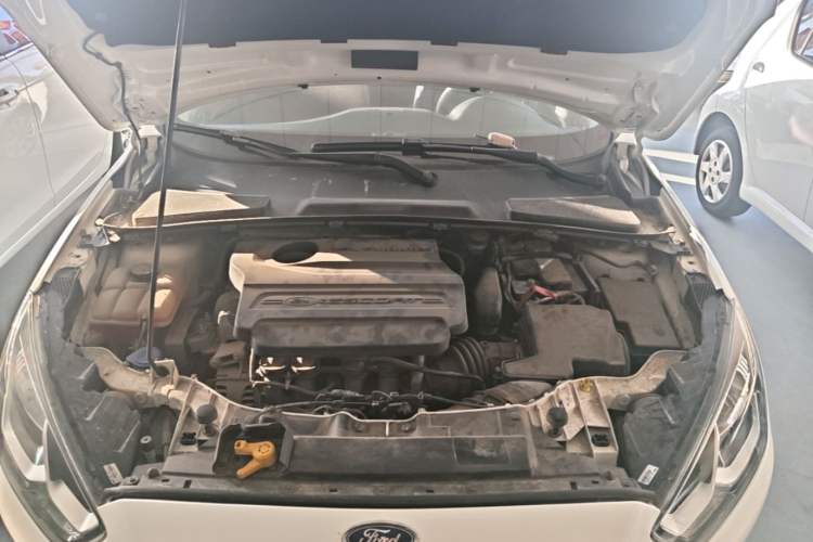 Used Ford Escort 2017 Happiness Edition 1.5L Automatic Fashion Version Engine Bay