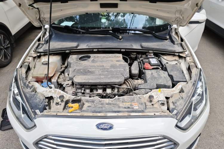 Used Ford Escort 2017 Happiness Edition 1.5L Automatic Fashion Version Engine Bay