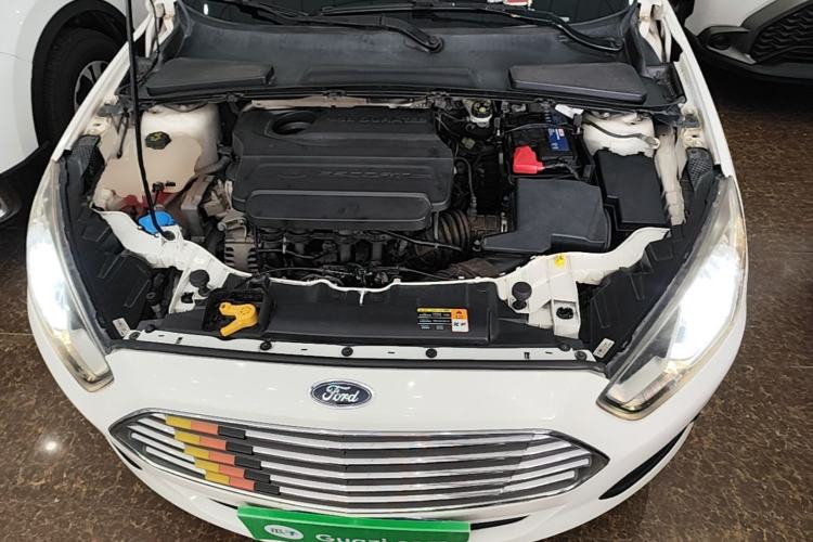 Used Ford Escort 2017 1.5L Manual Comfort Model Engine Bay