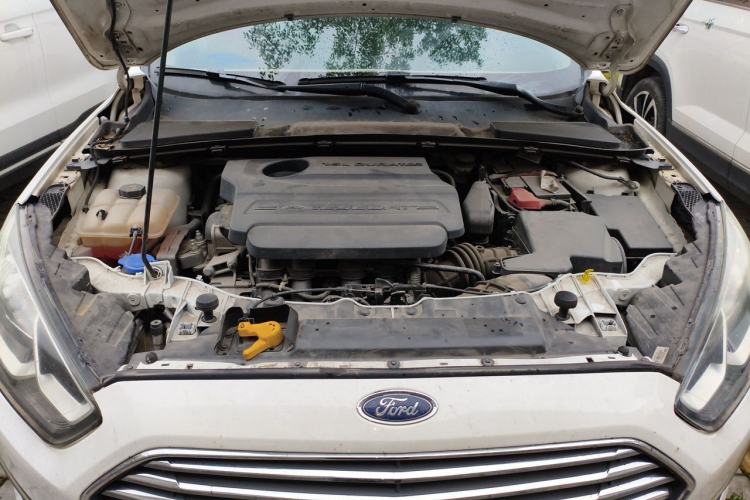 Used Ford Escort 2017 1.5L Automatic Comfort Model Engine Bay
