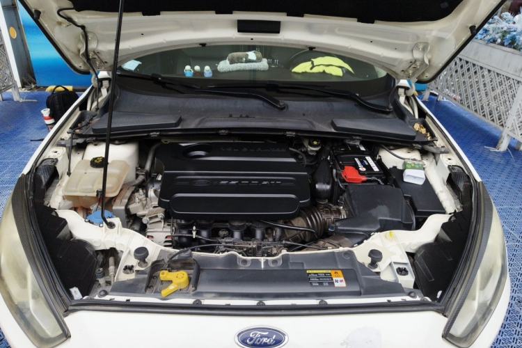 Used Ford Escort 2017 Happiness Edition 1.5L Automatic Fashion Version Engine Bay