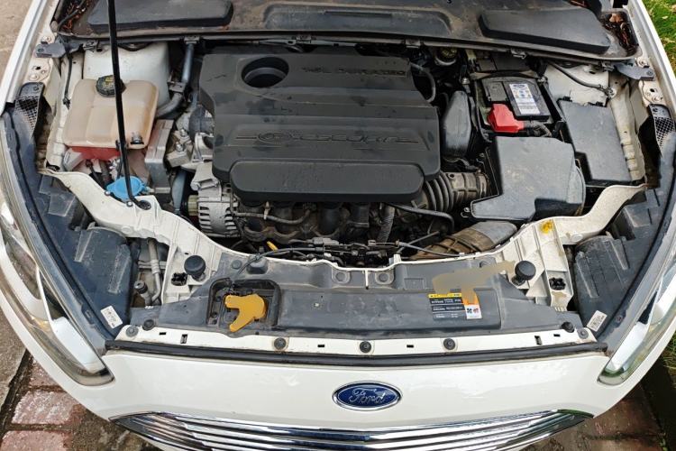 Used Ford Escort 2017 Happiness Edition 1.5L Automatic Fashion Version Engine Bay