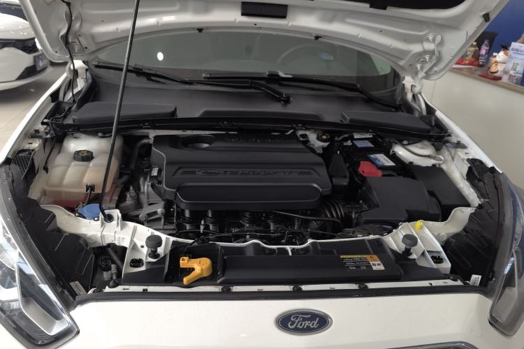 Used Ford Escort 2017 Happiness Edition 1.5L Automatic Fashion Version Engine Bay