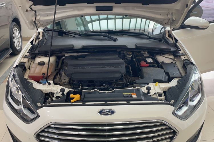 Used Ford Escort 2017 Revised Version 1.5L Manual Comfort Edition Engine Bay