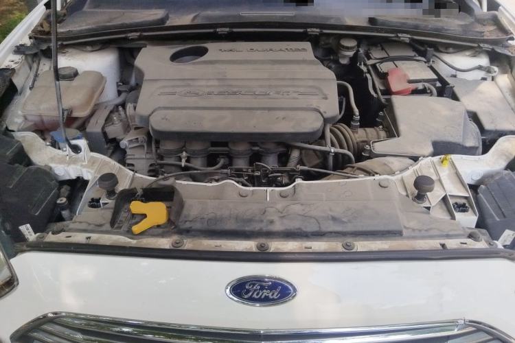 Used Ford Escort 2017 Revised Version 1.5L Manual Comfort Edition Engine Bay
