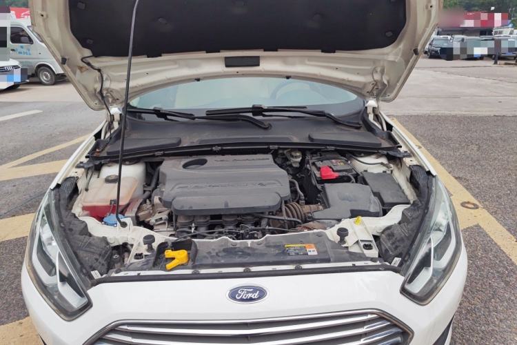 Used Ford Escort 2017 Revised Version 1.5L Manual Comfort Edition Engine Bay