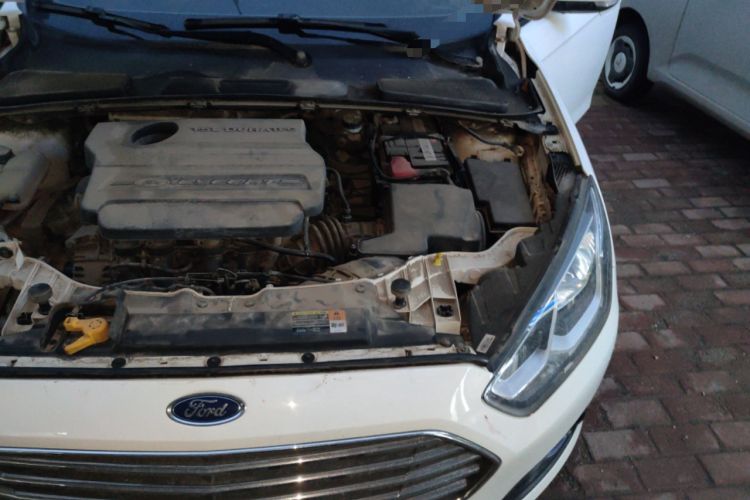 Used Ford Escort 2017 1.5L Manual Comfort Model Engine Bay Left