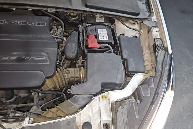 Used Ford Escort 2017 Revised Version 1.5L Automatic Comfort Edition Engine Bay Left