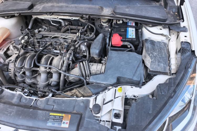 Used Ford Escort 2017 Happiness Edition 1.5L Automatic Fashion Version Engine Bay Left