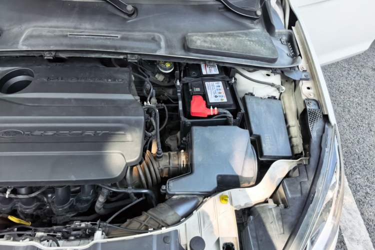 Used Ford Escort 2017 Revised Version 1.5L Manual Comfort Edition Engine Bay Left
